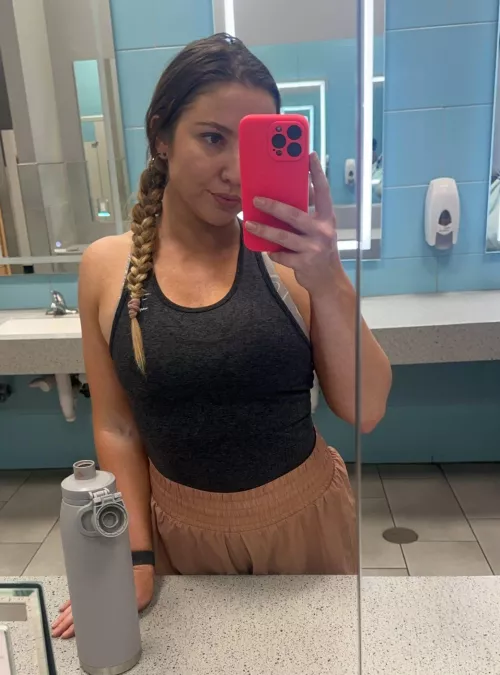 Spending Valentines at the gym by Scutiferorm