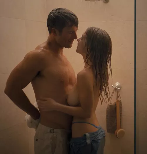 Sydney Sweeney - 'Anyone But You' by Humingway