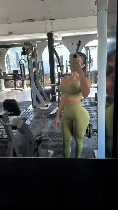 unusual color, is it approved? by Tasty-Network-5545