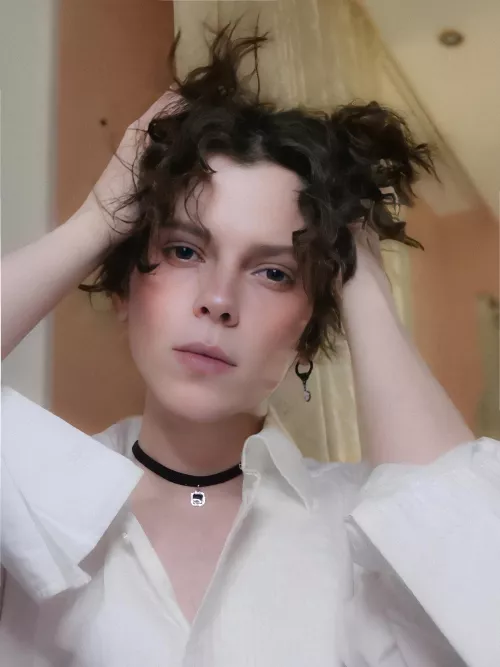 Wearing a choker is like wearing a secret by ThomasBasoff