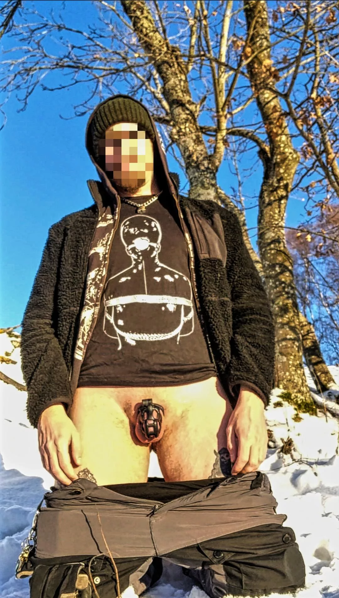 Wild chastity posted by LatexIncognita