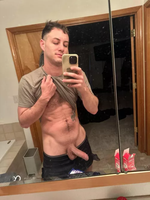 [29] Everyone loves a sleepy bed head nude by Mrnobody183188