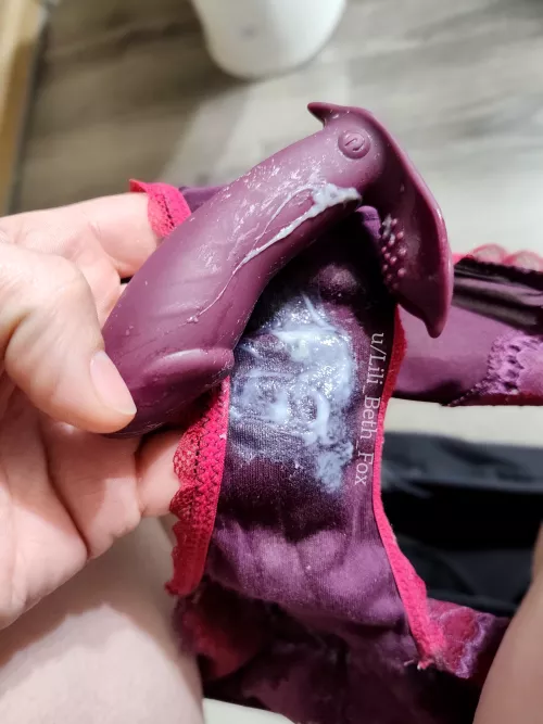 3 day wear, finishing out with an extra creamy play session! by Lili_Beth_Fox