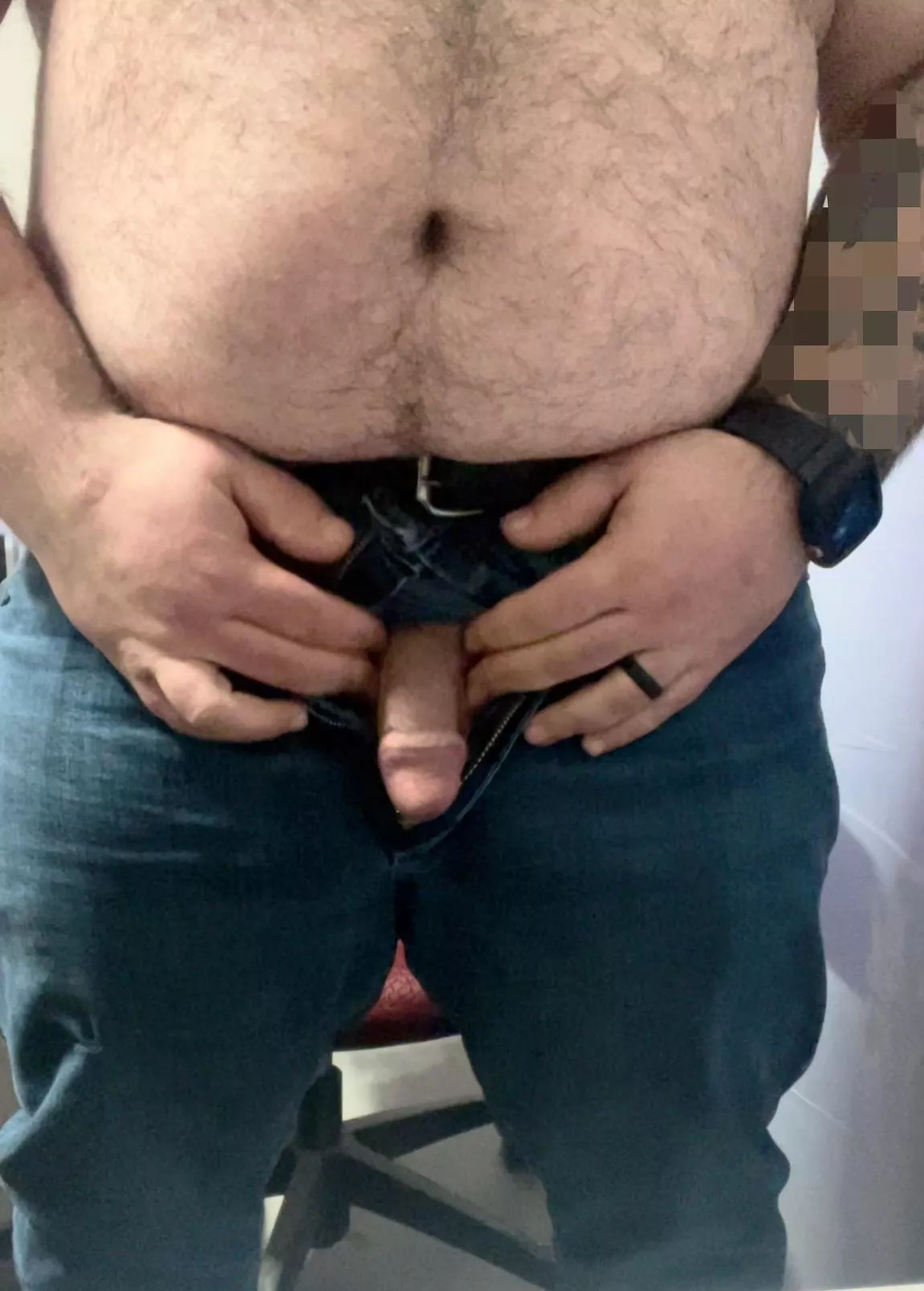 (40) The jobsite closes early today who’s coming to the “meeting”😉 in my office?🐻 posted by bigmikemccarthy