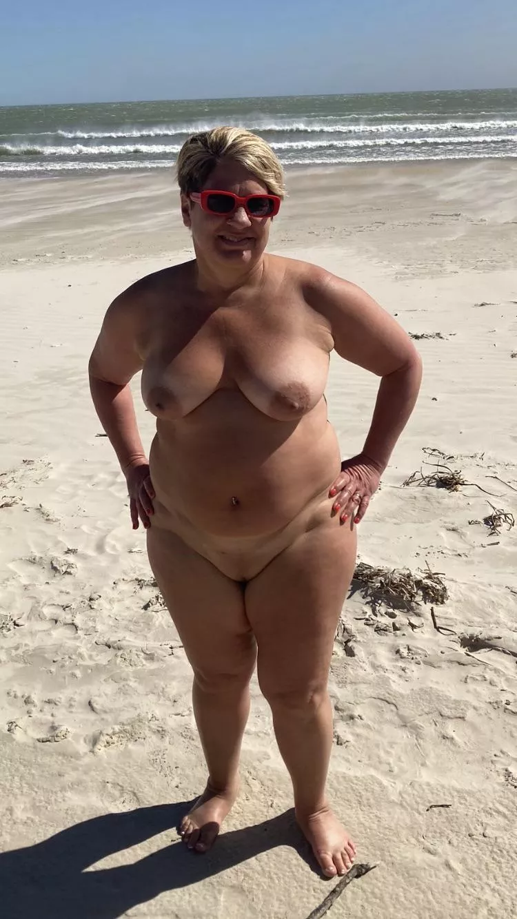 Amazing beach 🏝️ day posted by MrsSalty1