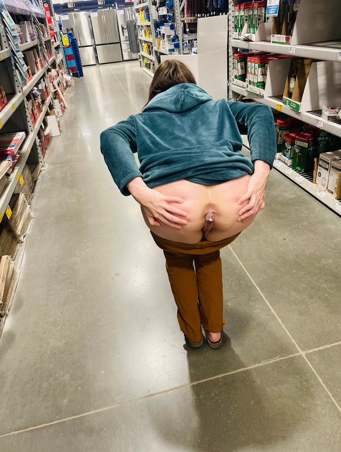 Assistance in plumbing… there appears to be a clog - want do you recommend??  posted by a_good_fuck