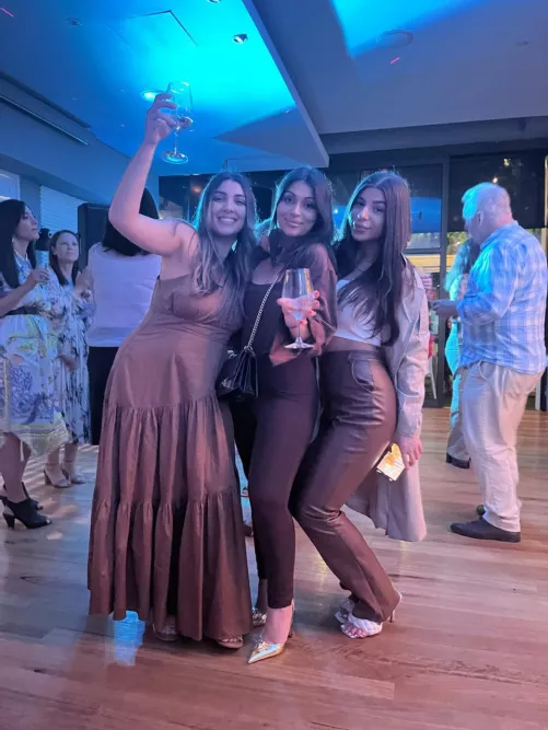 Be honest by Marriedbutfun94