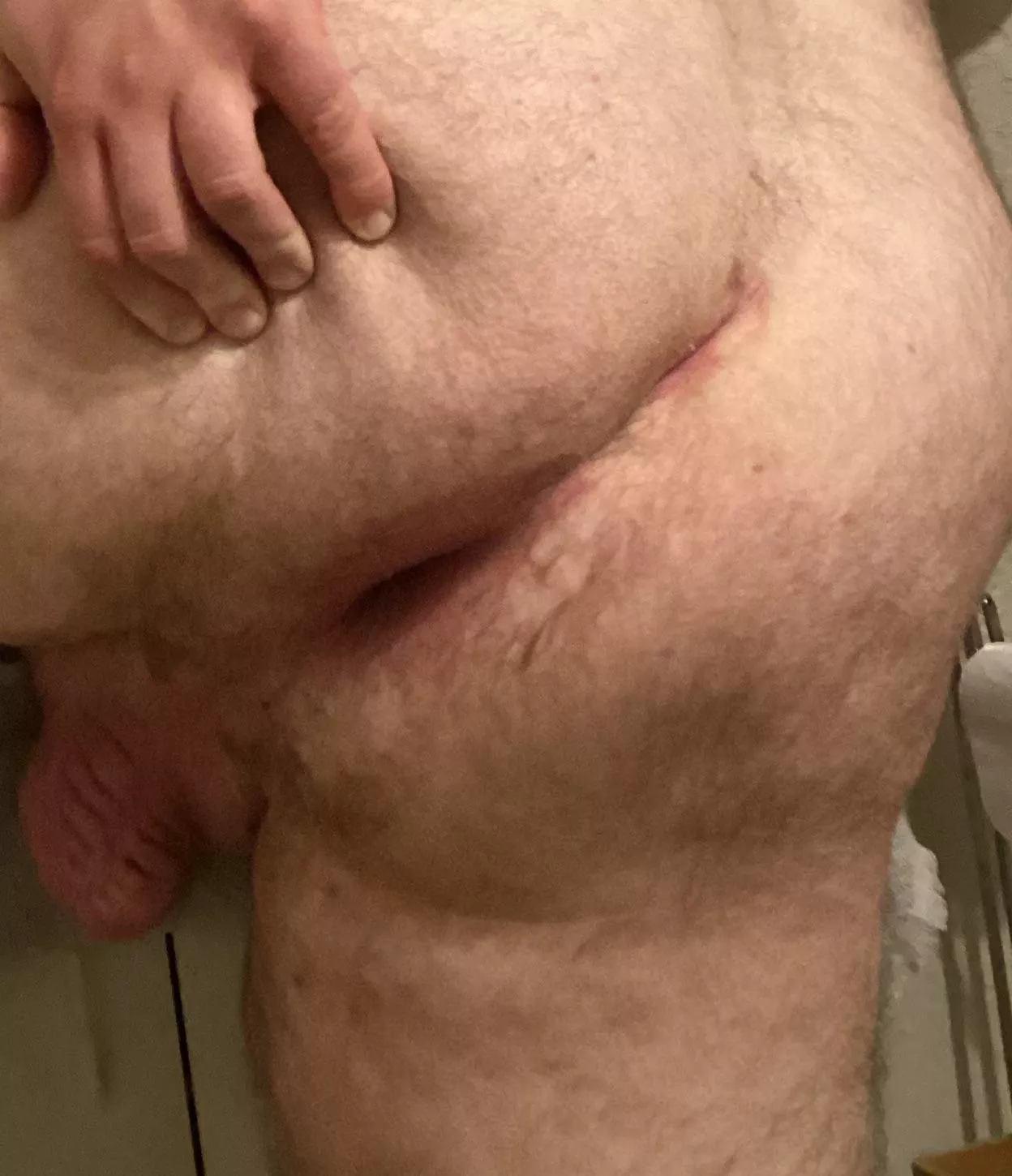 Bi-curious hairy Ass posted by tb02041920