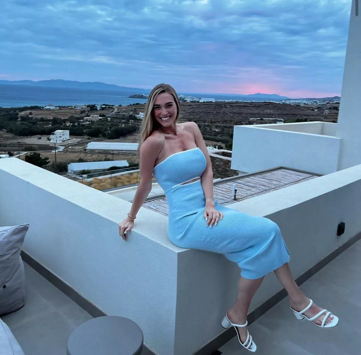 Blue Dress posted by Silent-Present-3264