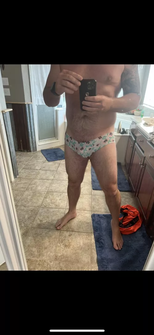 Borrowing the wife’s for a change. by TXPirate75