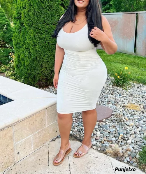 Boys in my college are fond of my legs, are they worth all the love? by Punjelxo