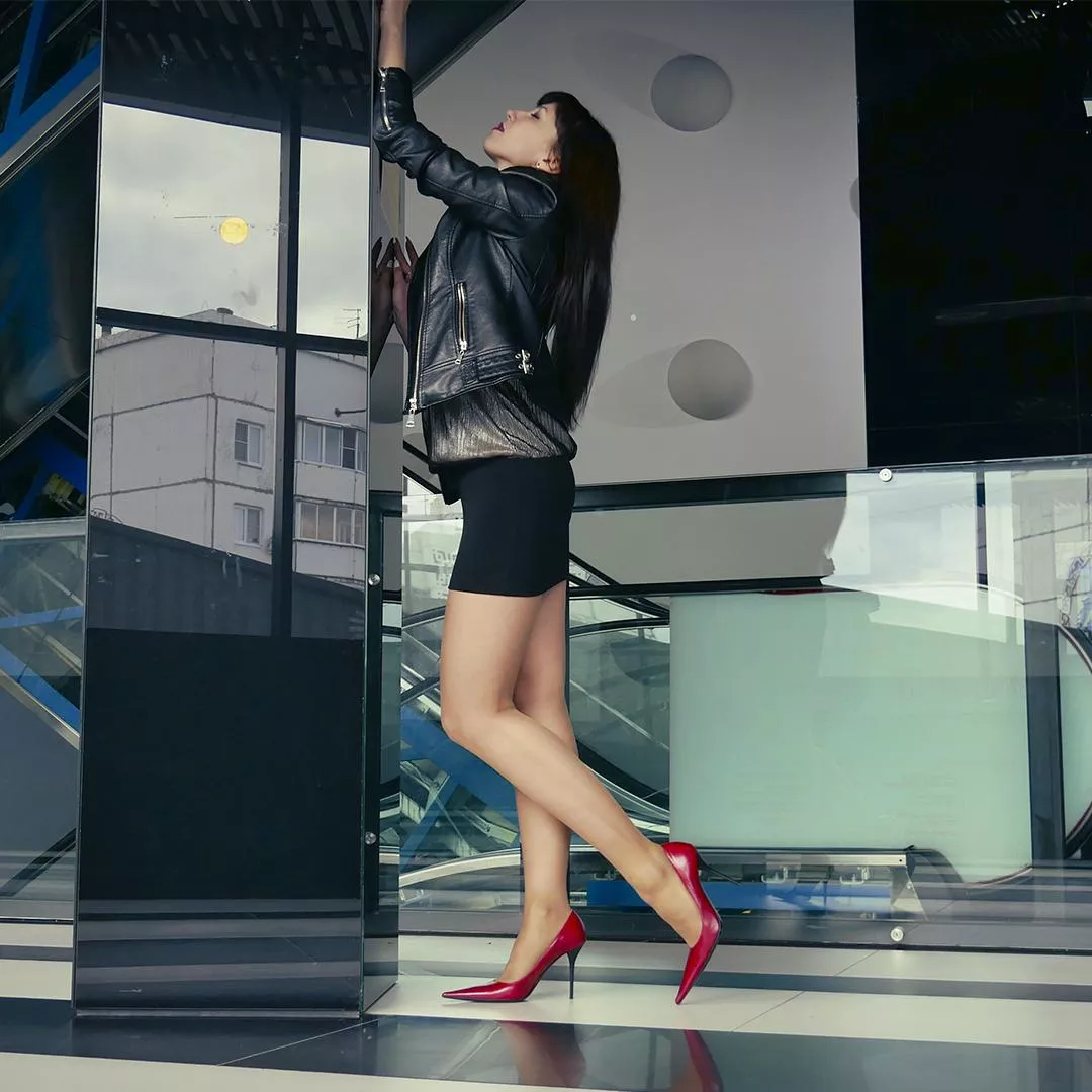 Classic red heeled shoes, what could be better? posted by Andrewboots