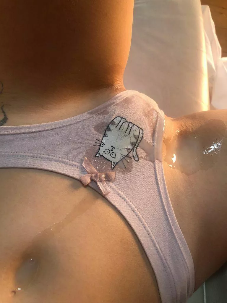 Cute but messy, just how I like it :D posted by my_pr0n_alt_account