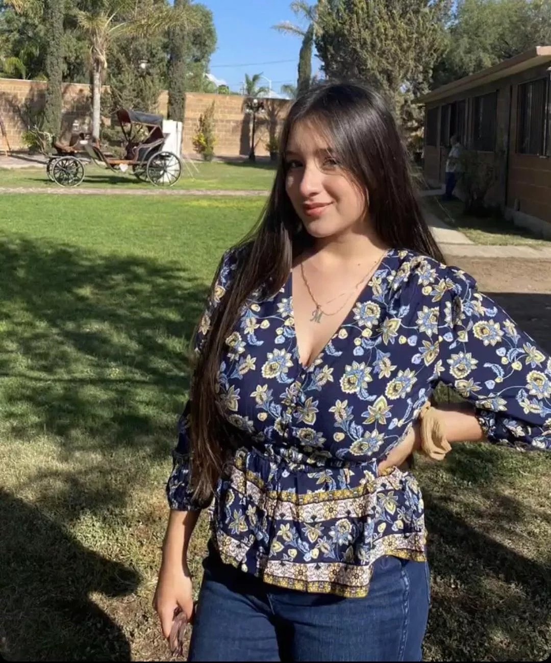 Cutie posted by OutrageousItem1922