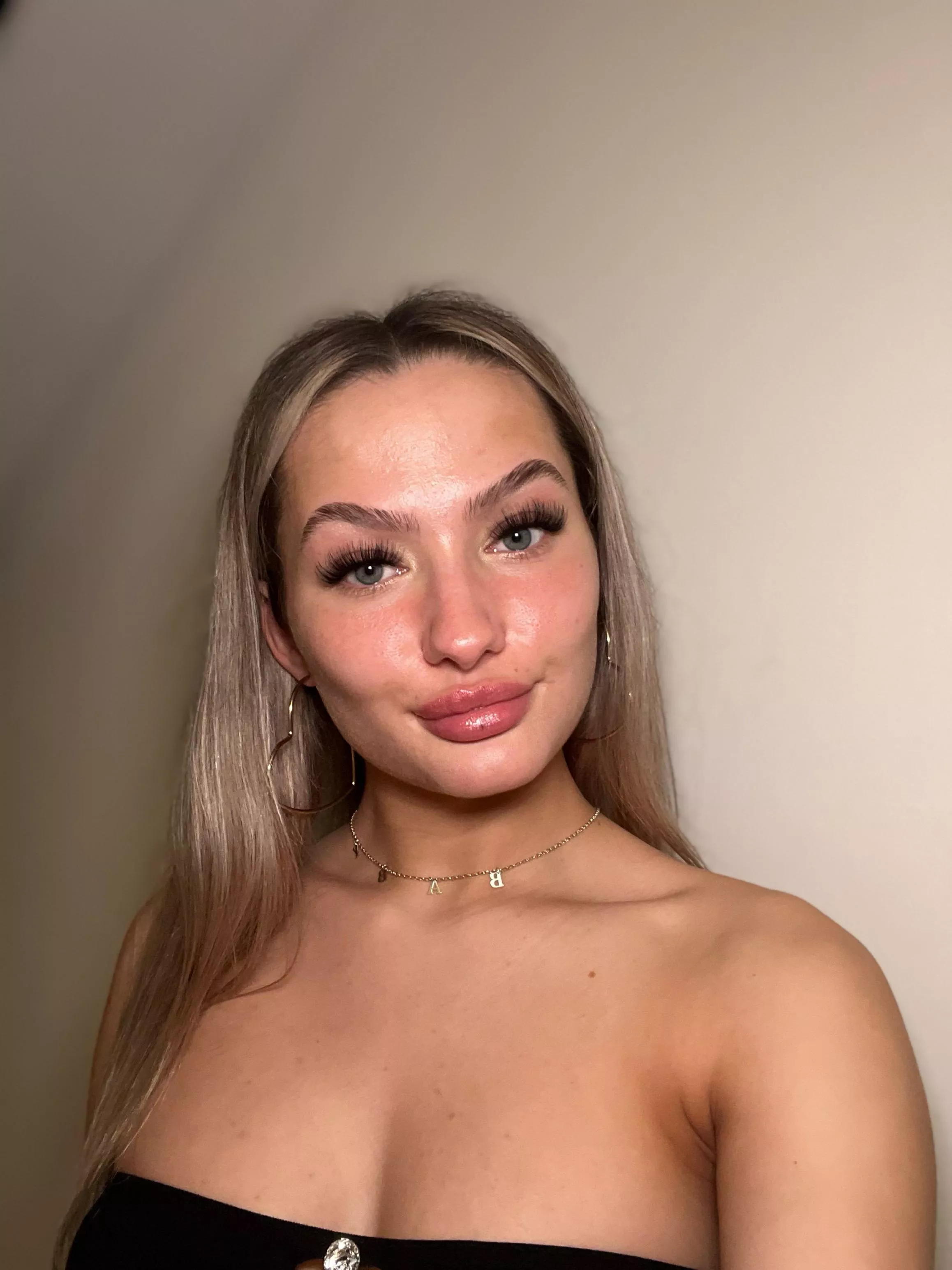 Do older guys think I'm cute posted by Beautiful-Piano386