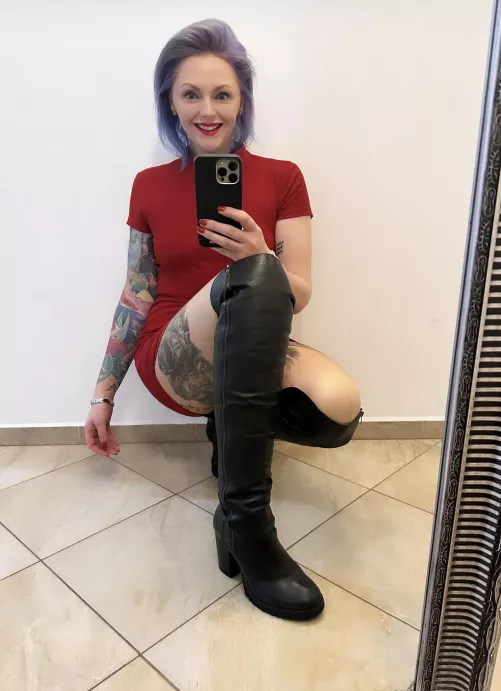 Feeling myself in my thigh highs by theinkedsiren1