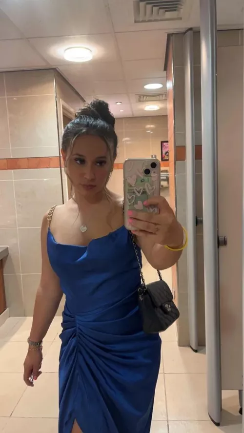 Felt very elegant in this photo by Mia6155