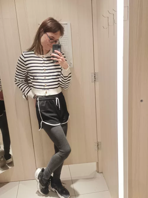 Hi 😊! by Deuce_Femgoth