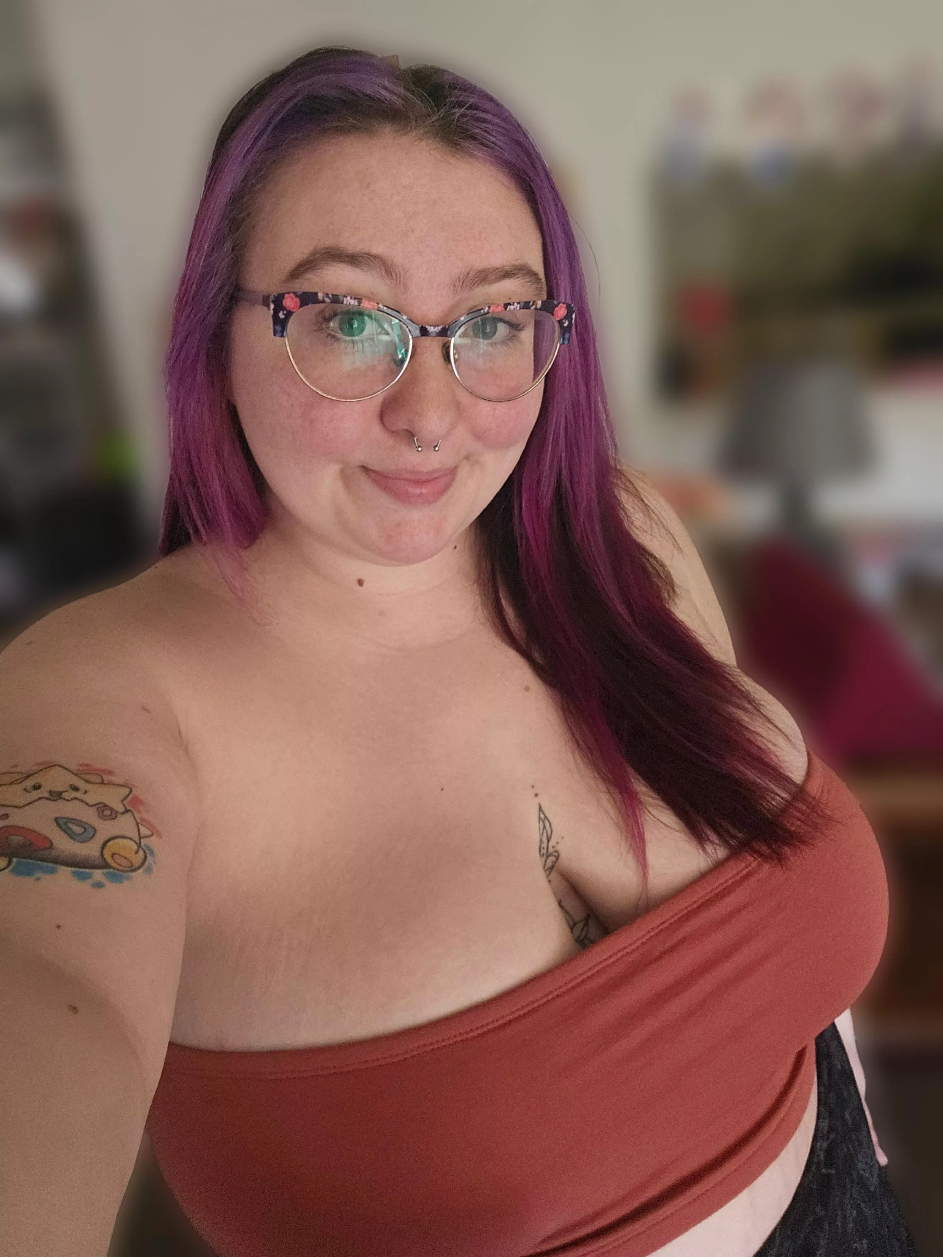 Hope you've had a good week, happy friday 💗 posted by sapphiremelonz