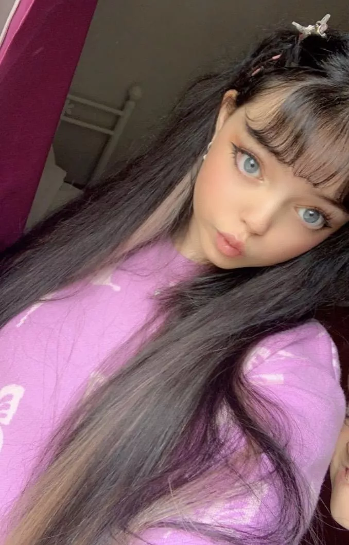 how would you feel if I stare at you like this? posted by thunderluss