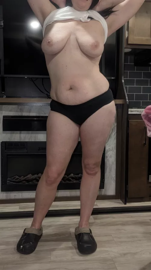 I hope this doesn't offend you  by hotwifesidneylong