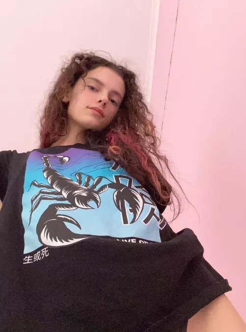 I love not wearing a bra and you can check it with your hands by bbybackfat