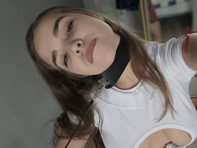 I think this collar goes well with my pretty face by FATA_M0RGANA