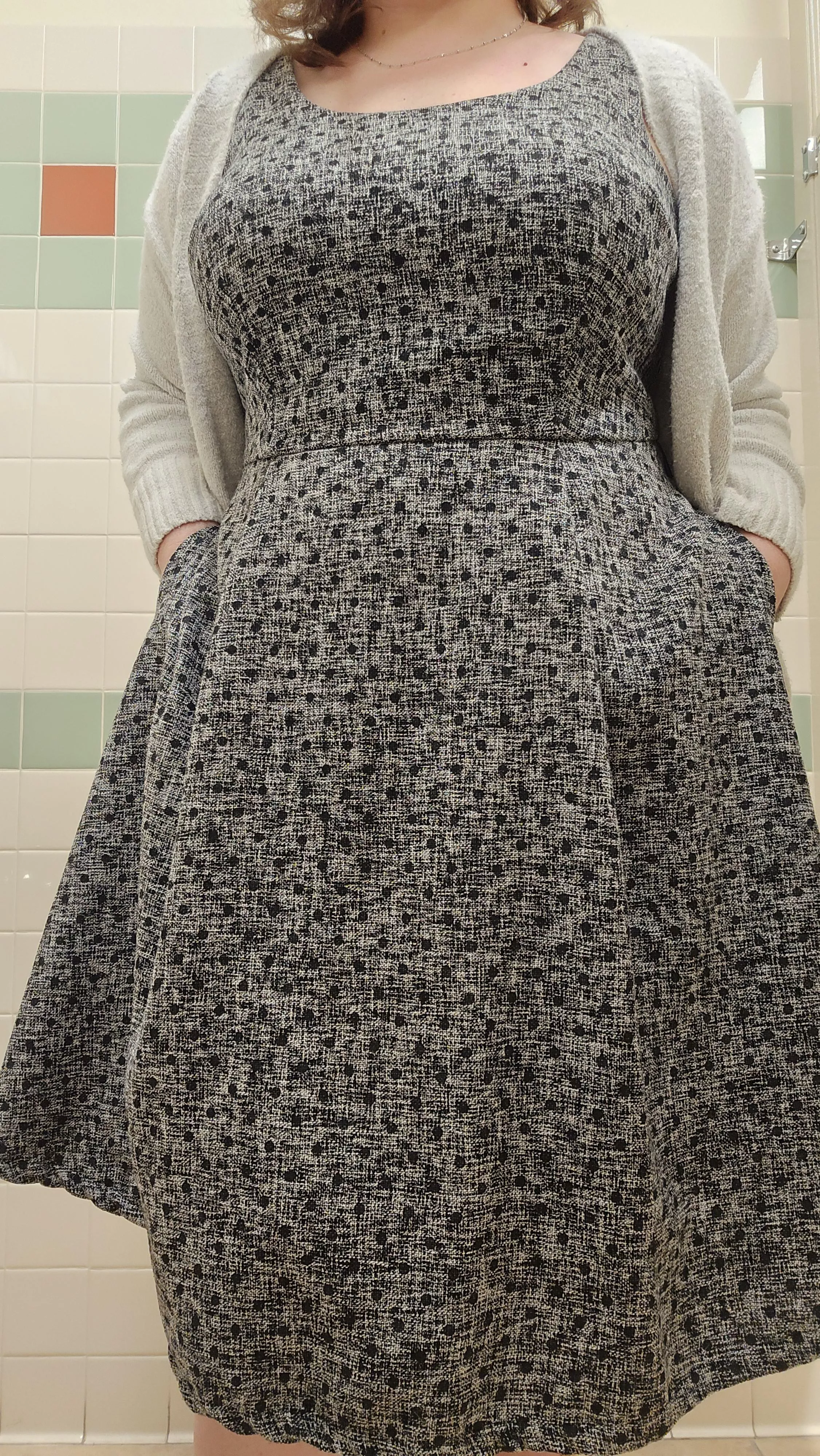 It has pockets!!!! posted by gebamami