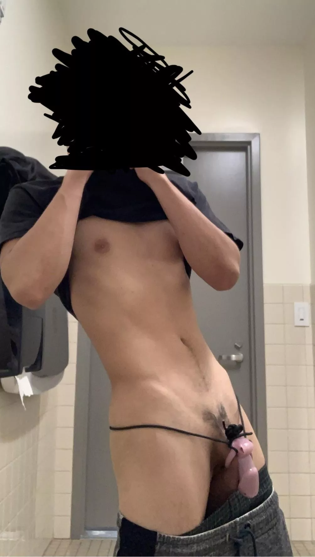 It’s so frustrating knowing that someone else owns my cock ;( posted by KinkyTwinky111