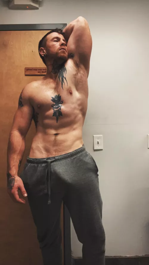 Just some light flexing. What ya think? 😎 by MunstaMatt