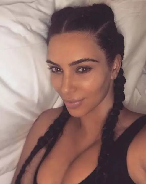 Kim Kardashian  posted by bobtheepicgamer0