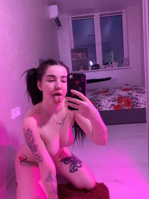 lick my tongue and twist it by Bug-Blitz