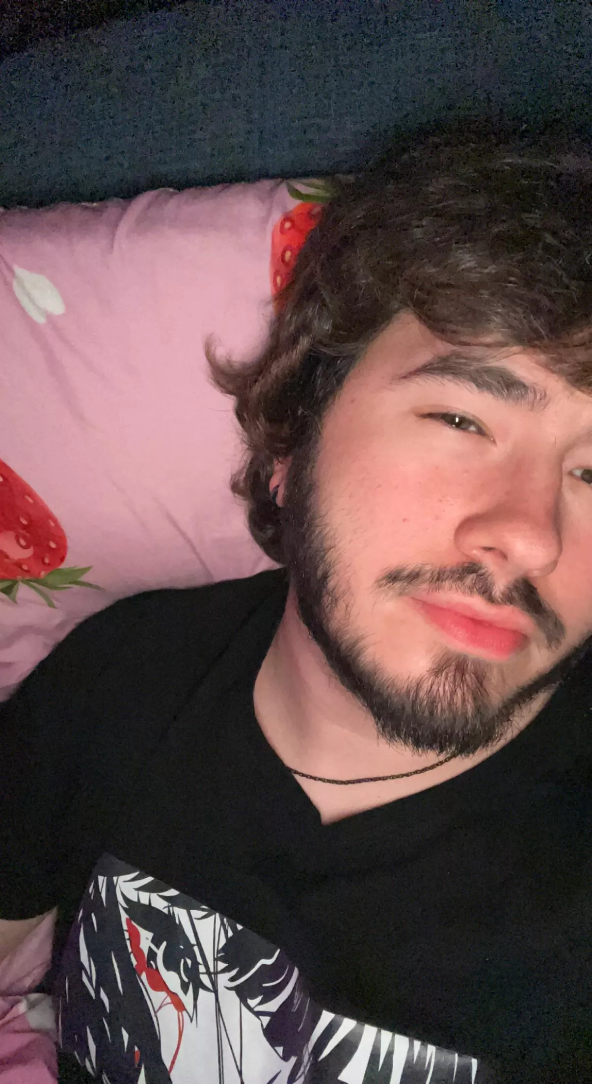 Looking a bit crusty tonight, but anyone want to do some gaming before bed? posted by Burrakumagi