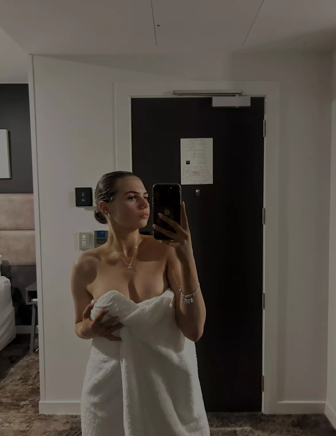 Looking for someone to match my energy. [F18] posted by garylucy