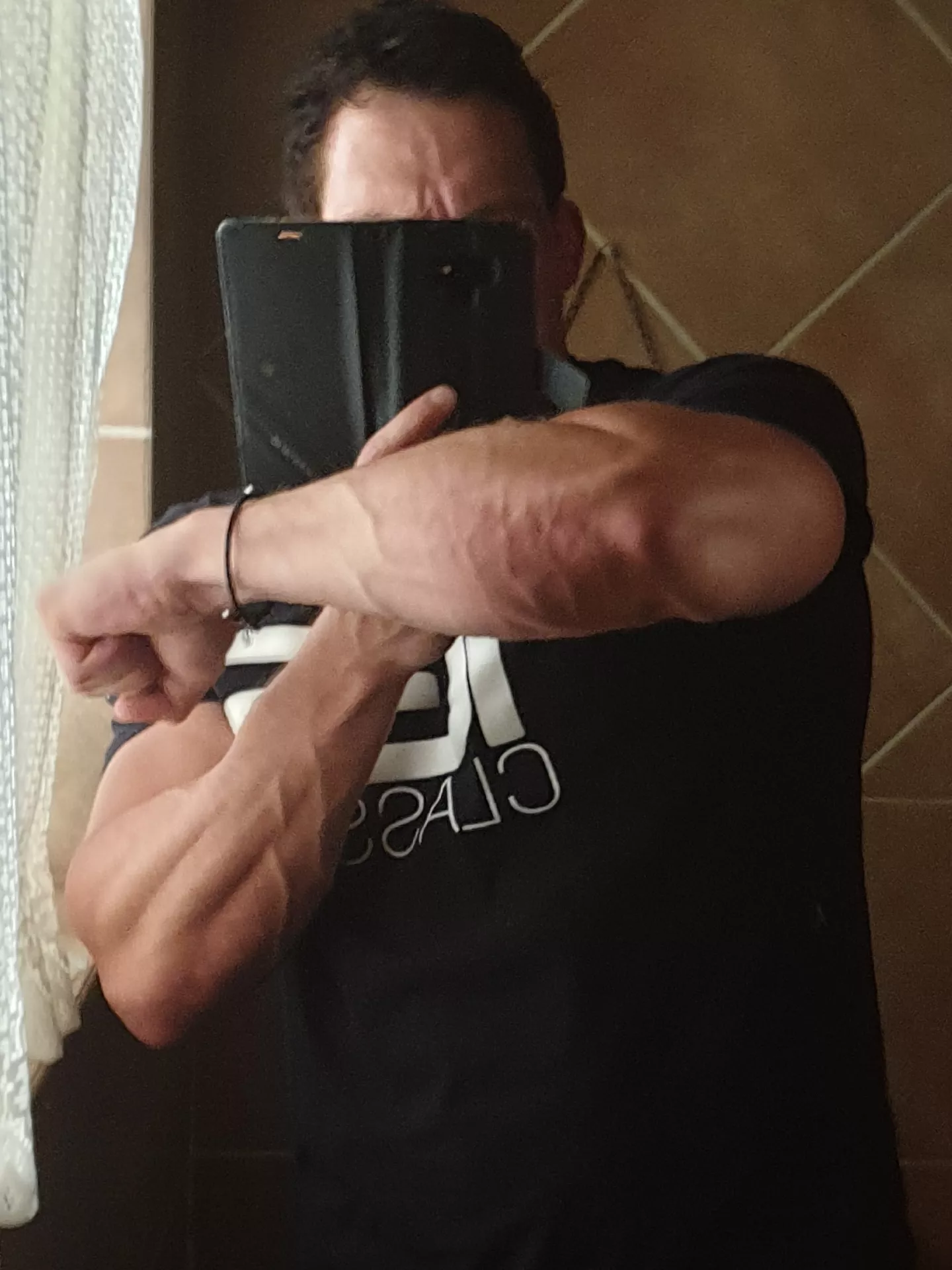 Map of veins, do you like forearms veiny? posted by Fila4000