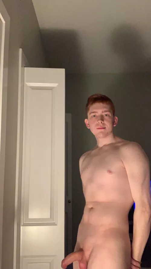 My favourite pose to flex in by candellic