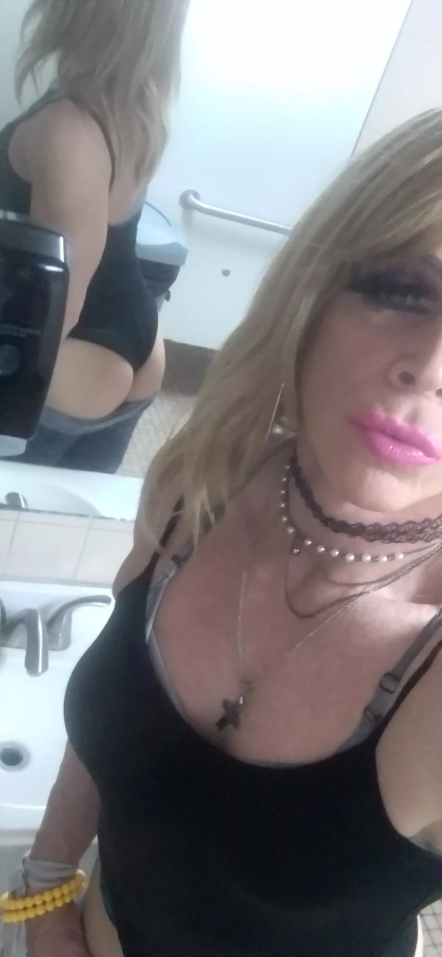 My holes need to be filled posted by Luv2eatcreampies69