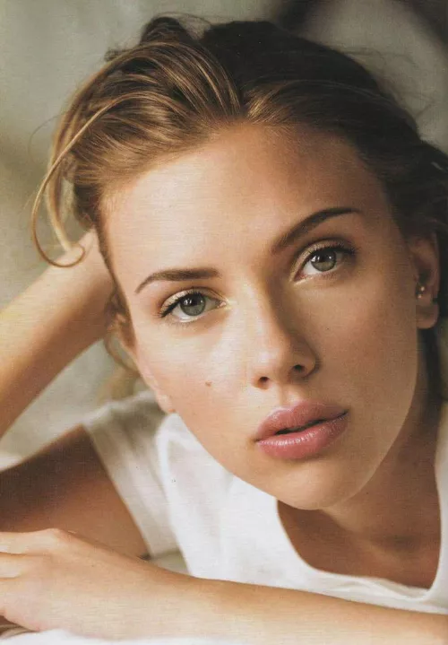 Scarlett Johansson(photo taken around 2006) by Jaseyjerks