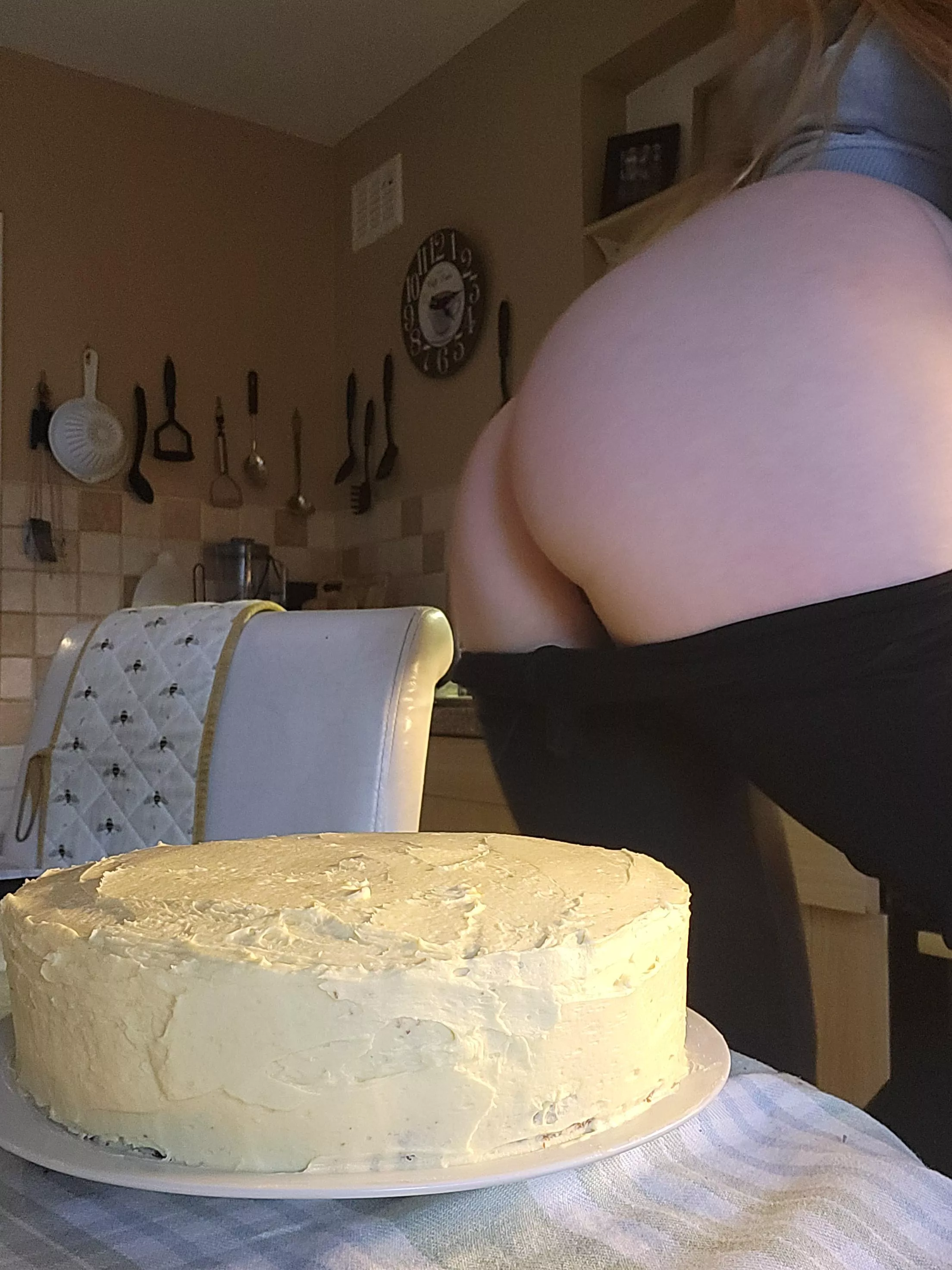 Should I sit slowly or hard and fast? posted by EmilyAngelUK