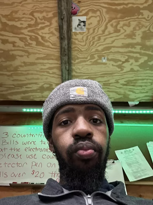 Someone entertain me while i’m at work I just wanna play Overwatch by Kidd_JD