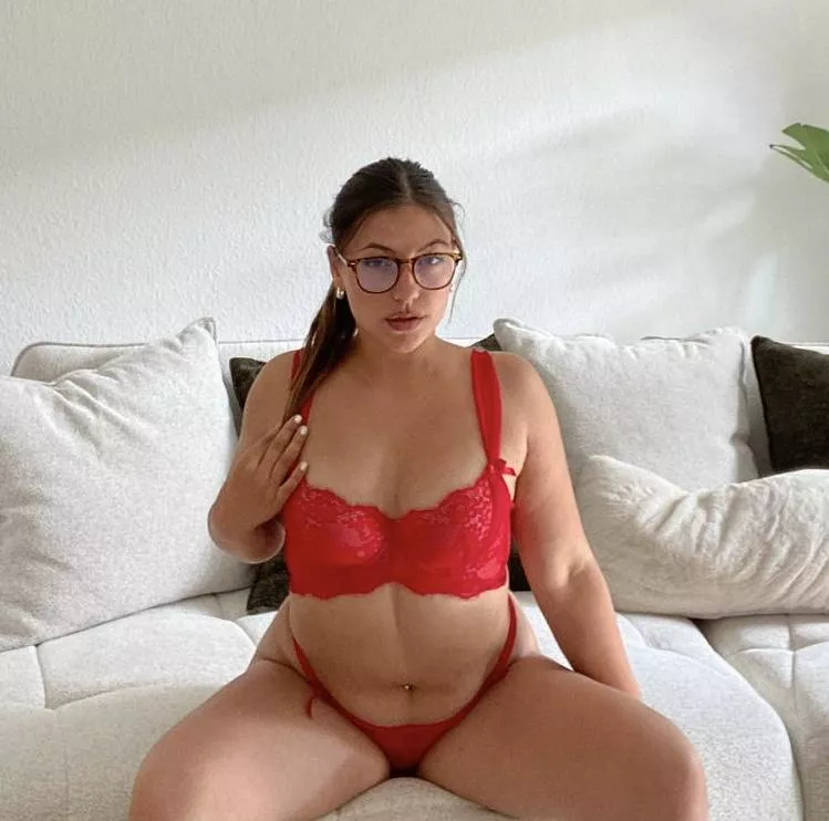 thick wild and nerdy posted by Kacpei