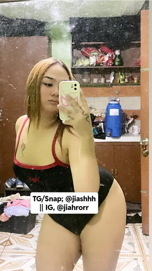 u like thicc ladyboy? by jiashhh