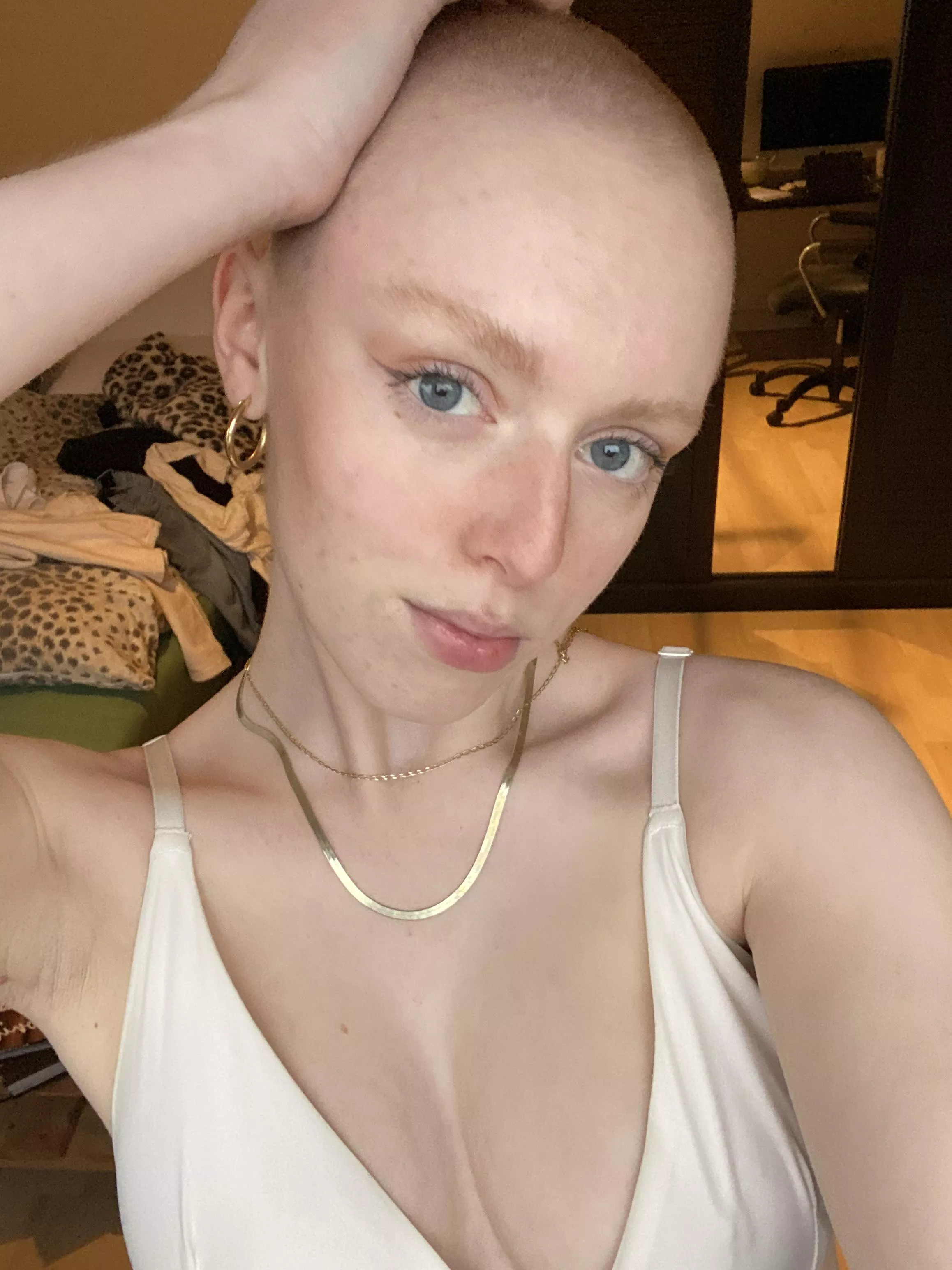 Very Short Hair  posted by maite_buzzcut