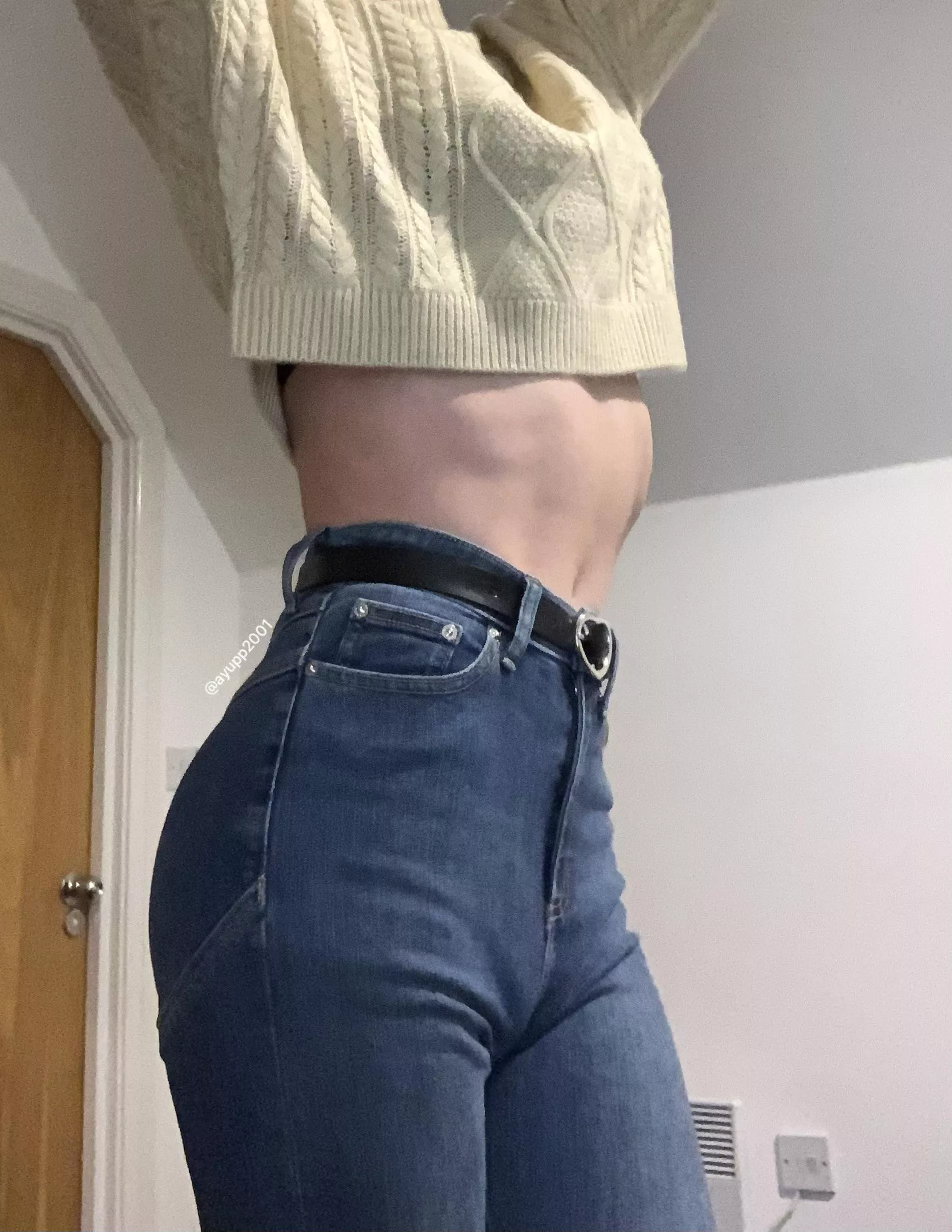 Waist :3 posted by ayupp2001