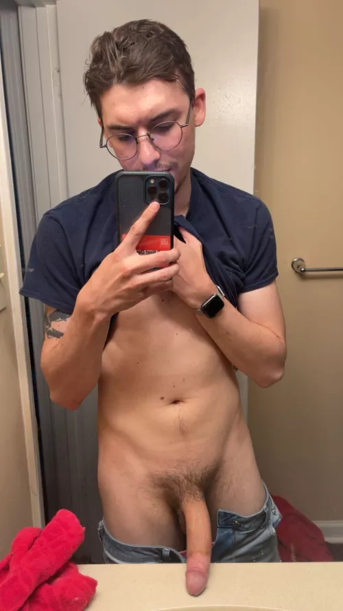 Who like guys over 6’? by LetsBeNaughtyy