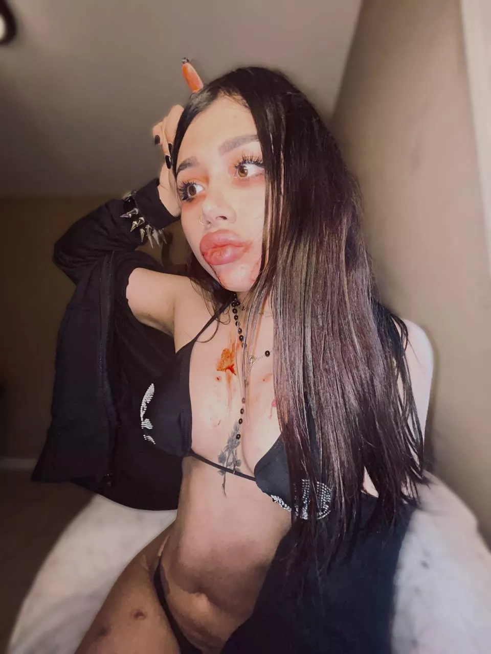 Would you date a petite tranny like me ?? be honest 😏 posted by sadkittyprincess69