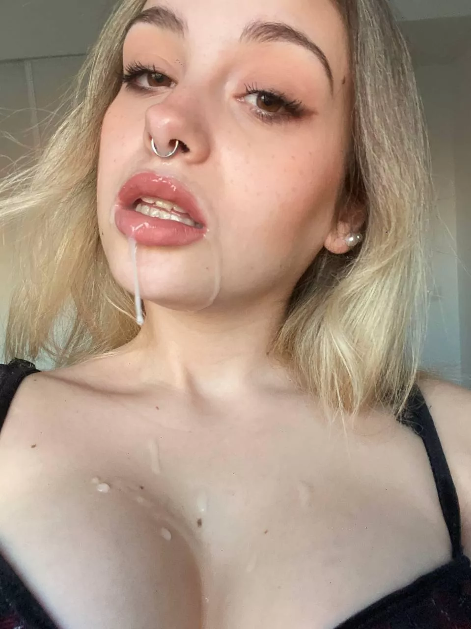 Would you let me know before you cum or would you force me to swallow it, it makes me very horny thinking about it posted by CalmApointment