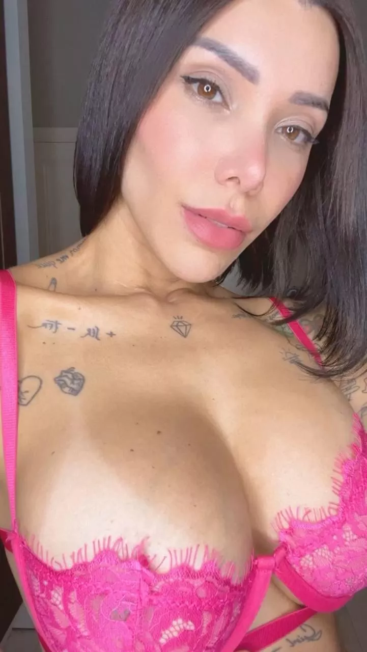 your bolten on goddess ;) posted by PreciousLui