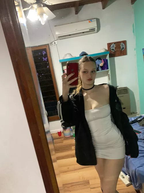 19 and looking for love.... What would we do on our first date? by Beautiful_Climate_45