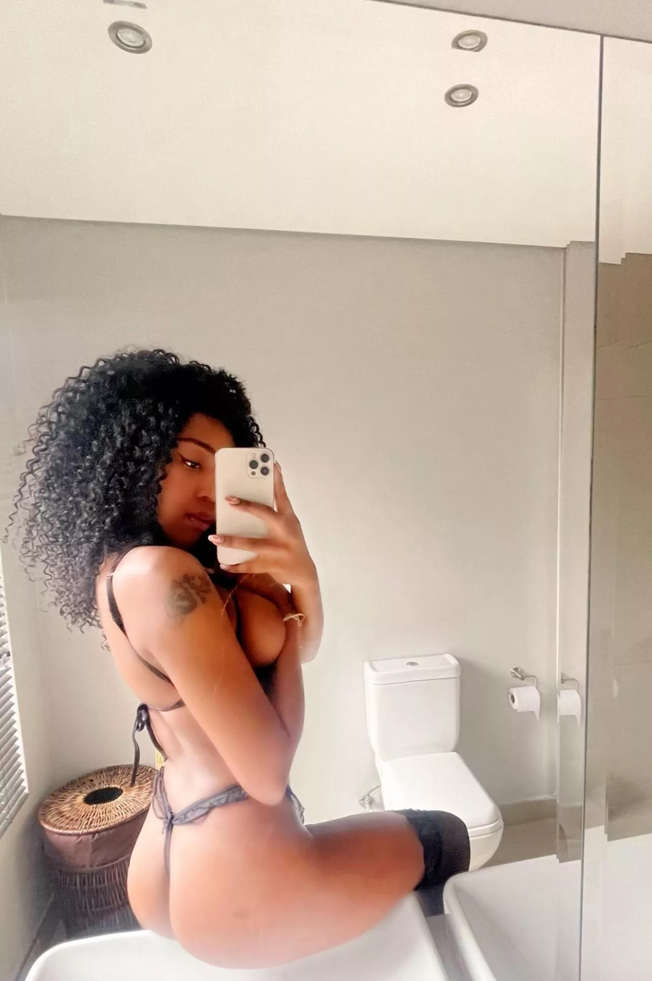 All black everything. posted by m4kush_